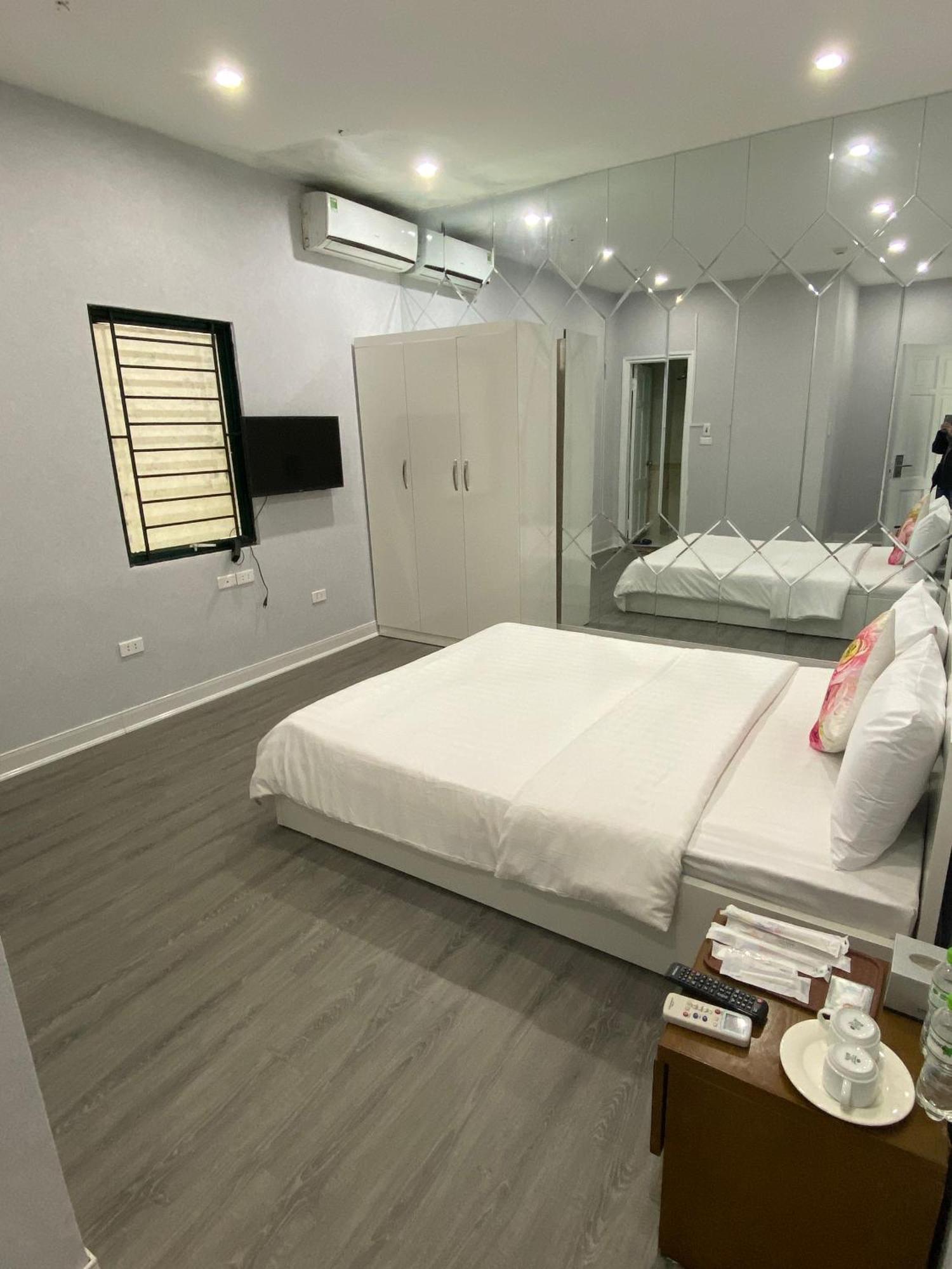 Khach San Huong Duong Hotel Hanoi Exterior photo